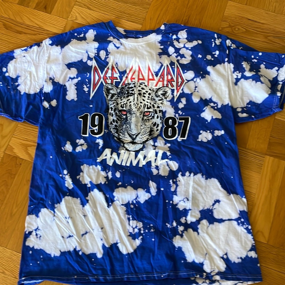 Def Leppard 1987 Animal T-Shirt Unisex Size XXL